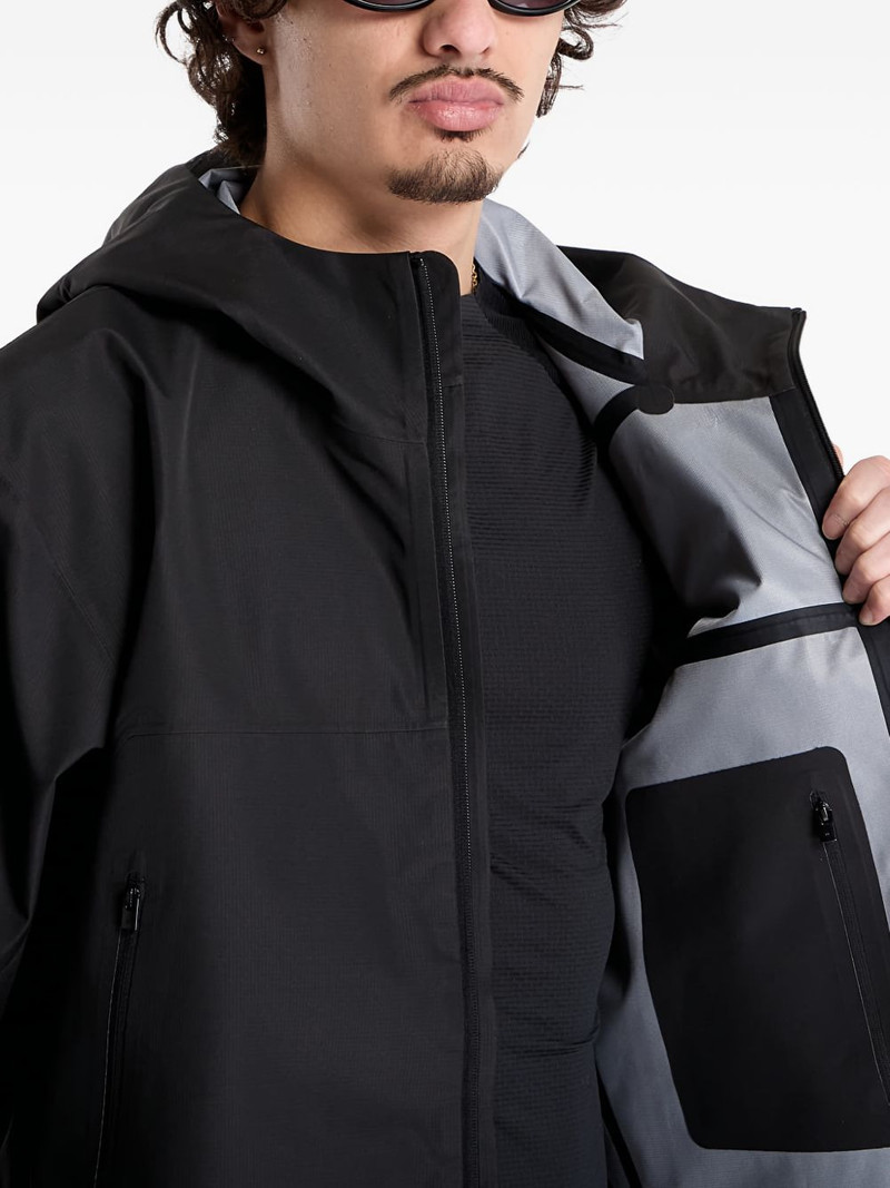 Kladruber logo-detail jacket 4