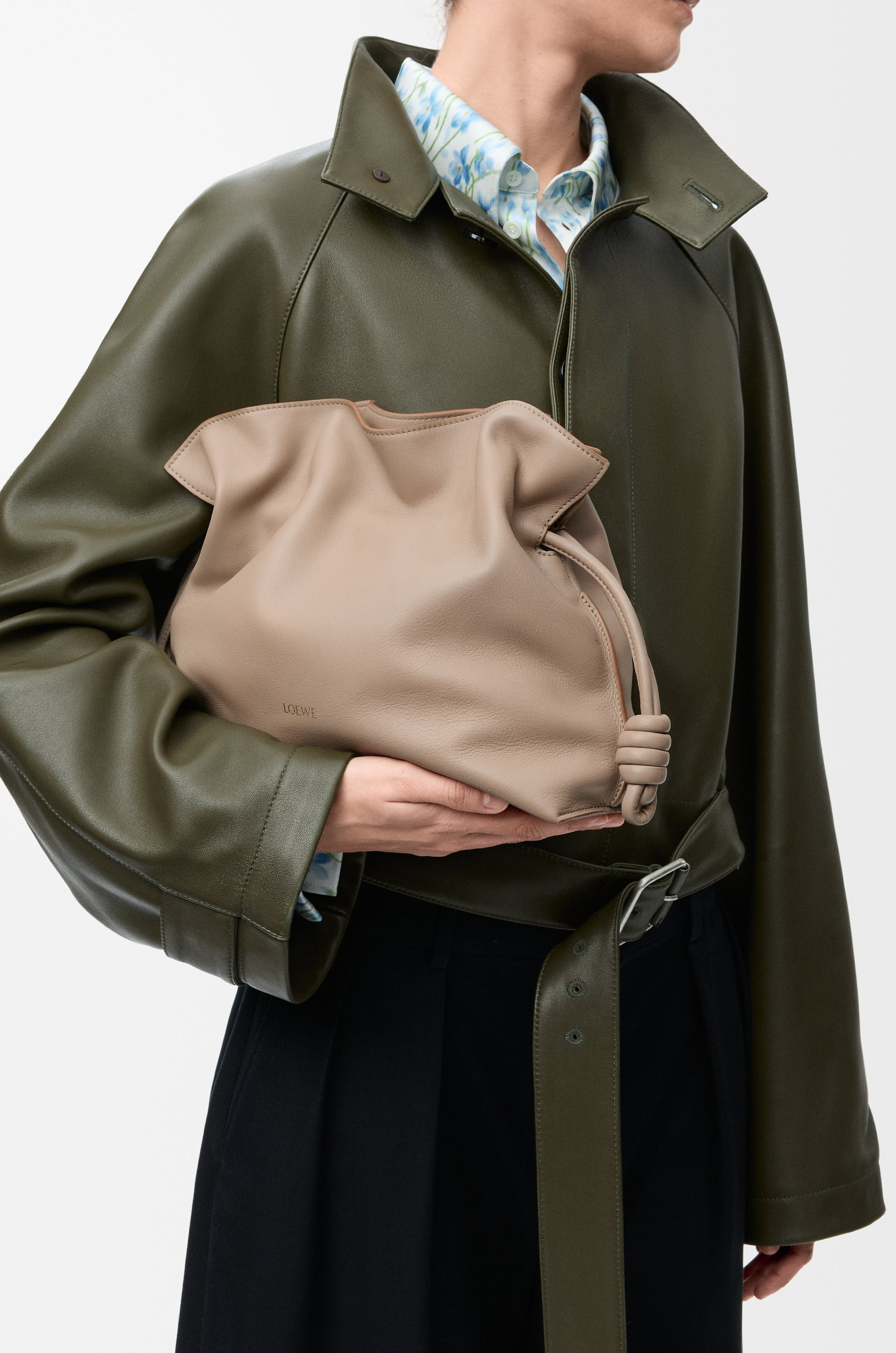 Medium Flamenco clutch in nappa calfskin - 2