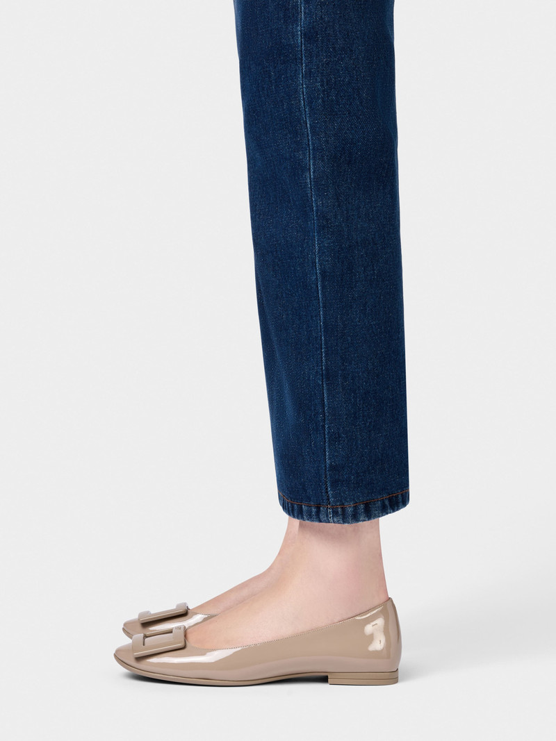 Roger Vivier U Look Ballerinas in patent leather outlook