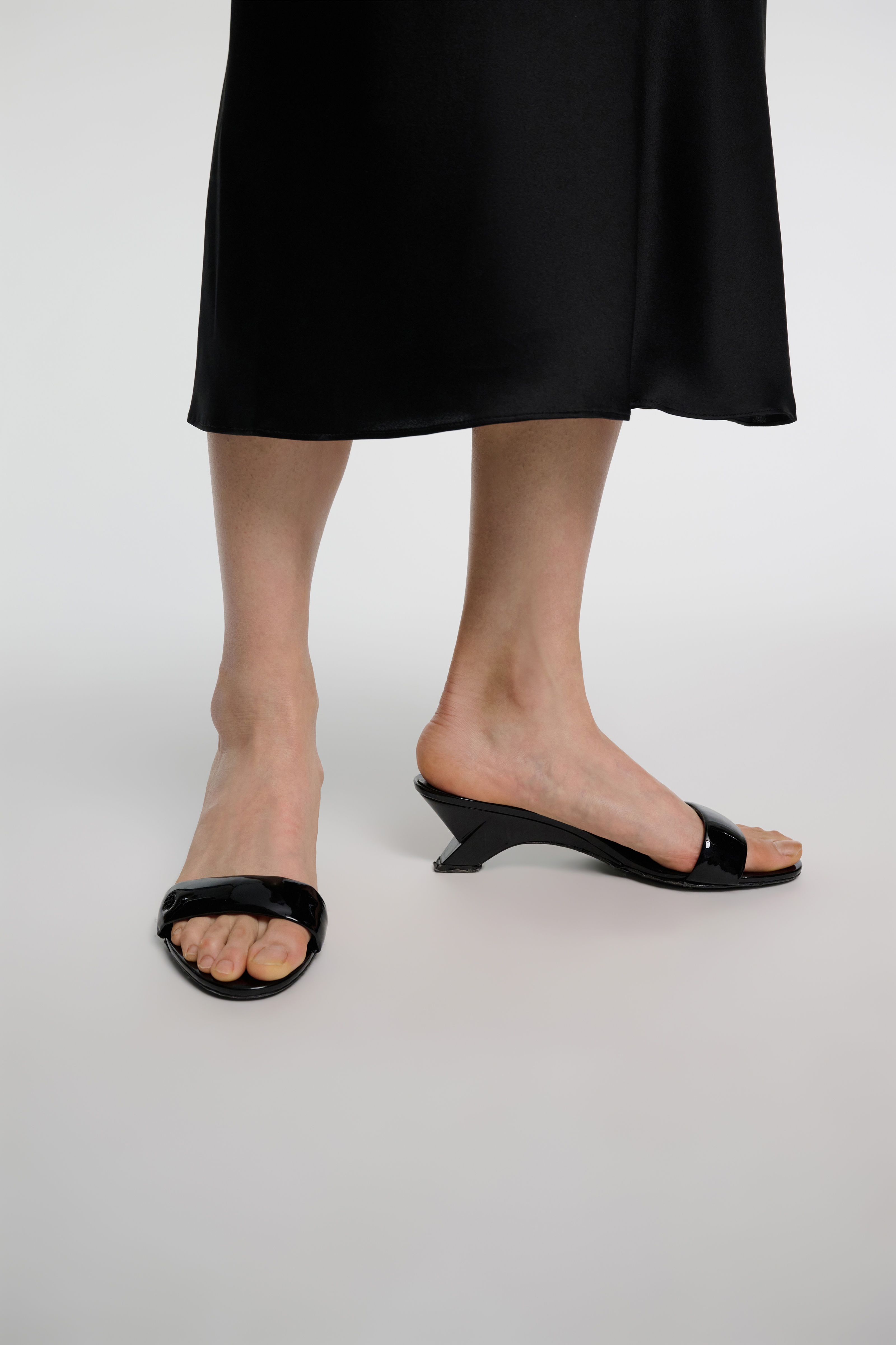 GLOSSY SHINE wedge mule - 6