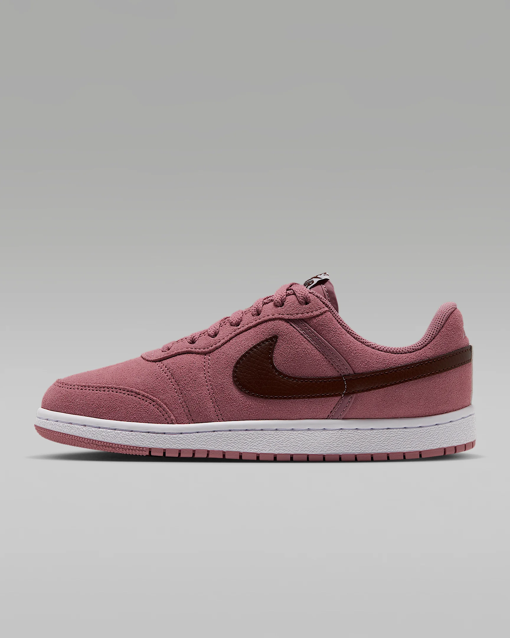 Air Jordan Skyline Low Women's Shoes - 1