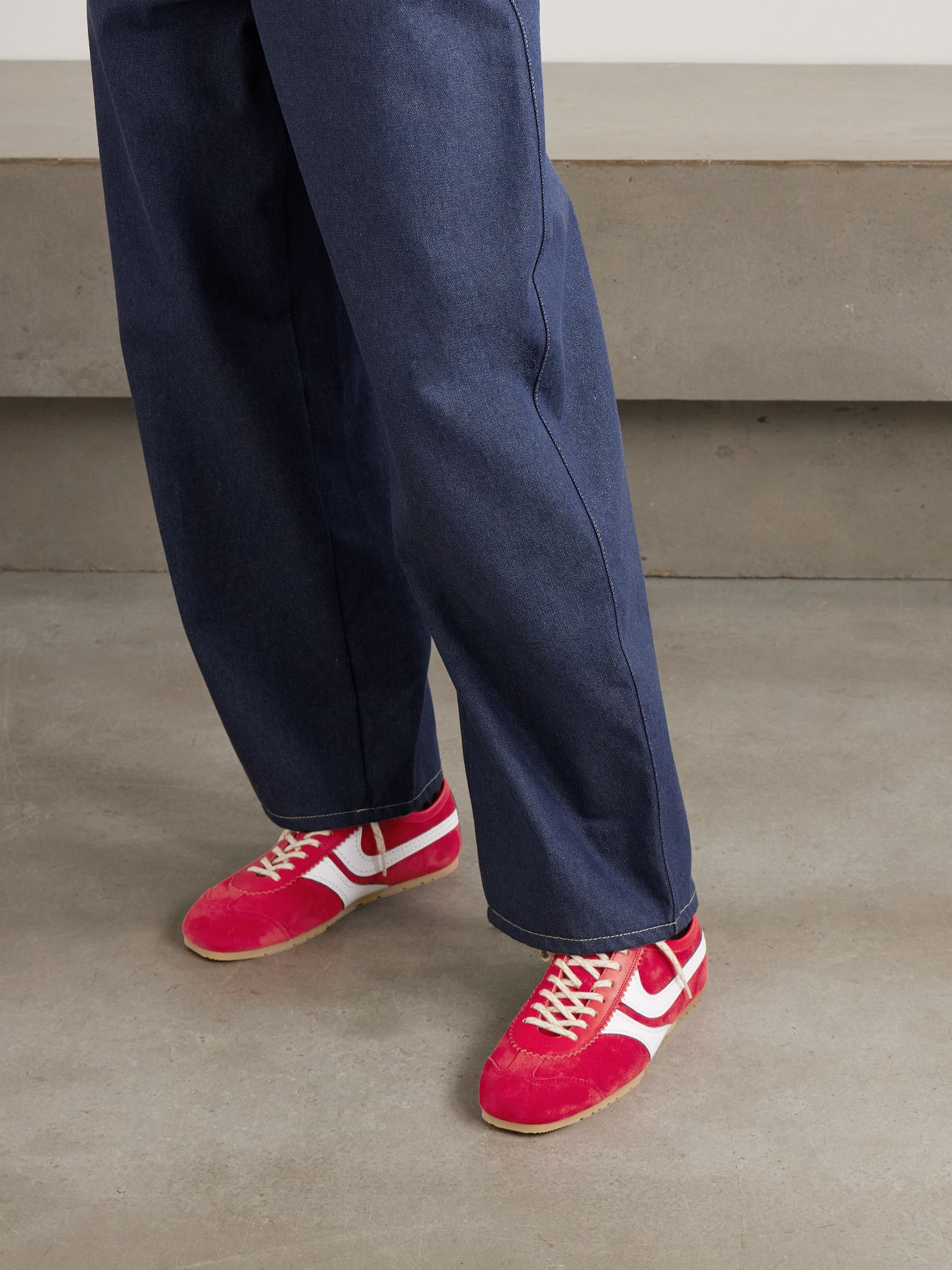 Leather-trimmed suede sneakers Red - 2