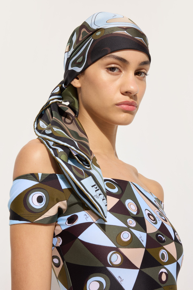 PUCCI ORCHIDEE PRINT SILK CARRE outlook