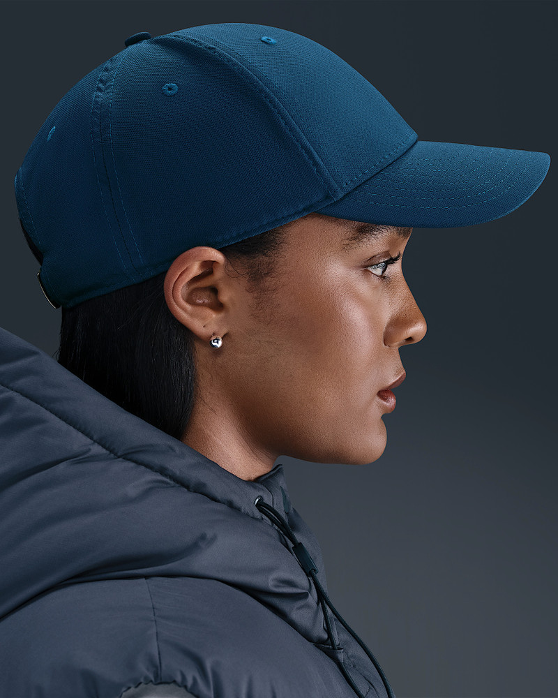 Nike Dri-FIT Club Structured Metal Logo Cap 4