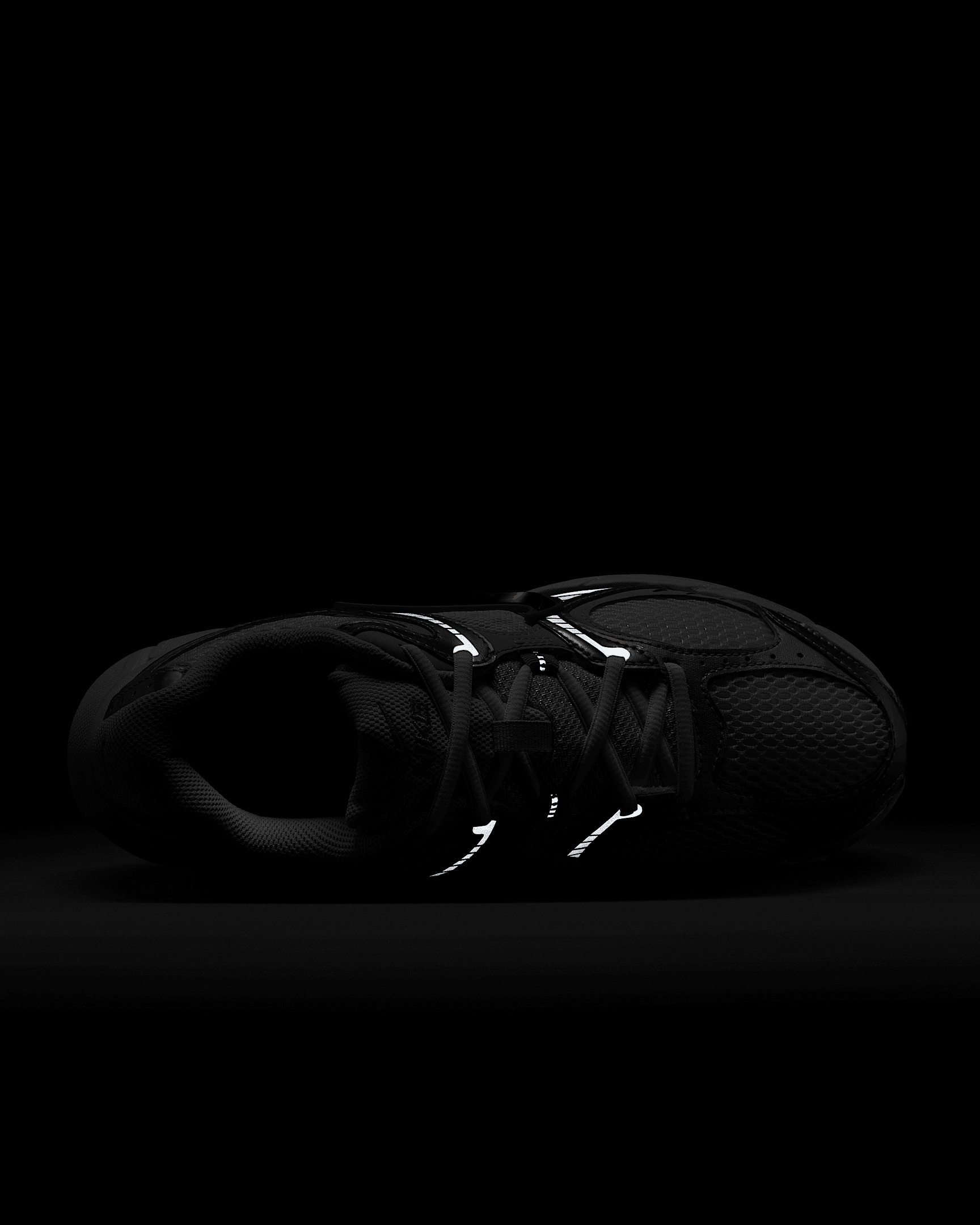 Nike V5 RNR Women's Shoes - 9