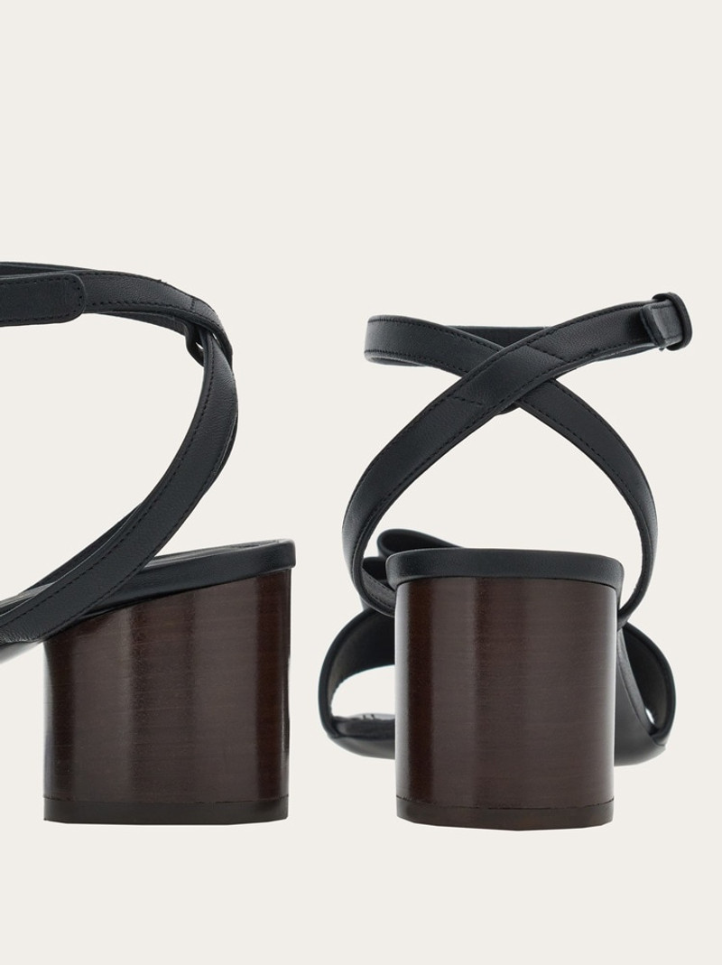 DOUBLE-BOW SANDAL 7