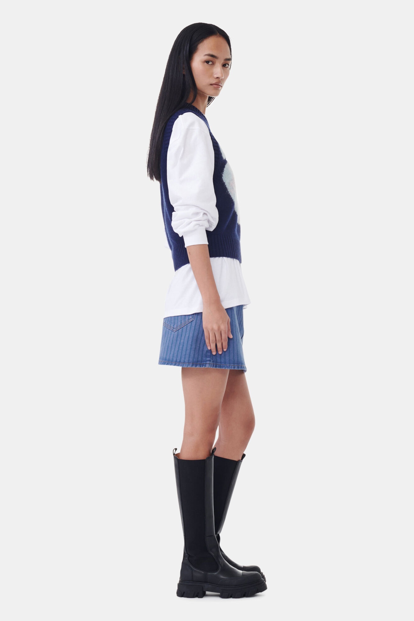 NAVY GRAPHIC SOFT WOOL MIX VEST - 4