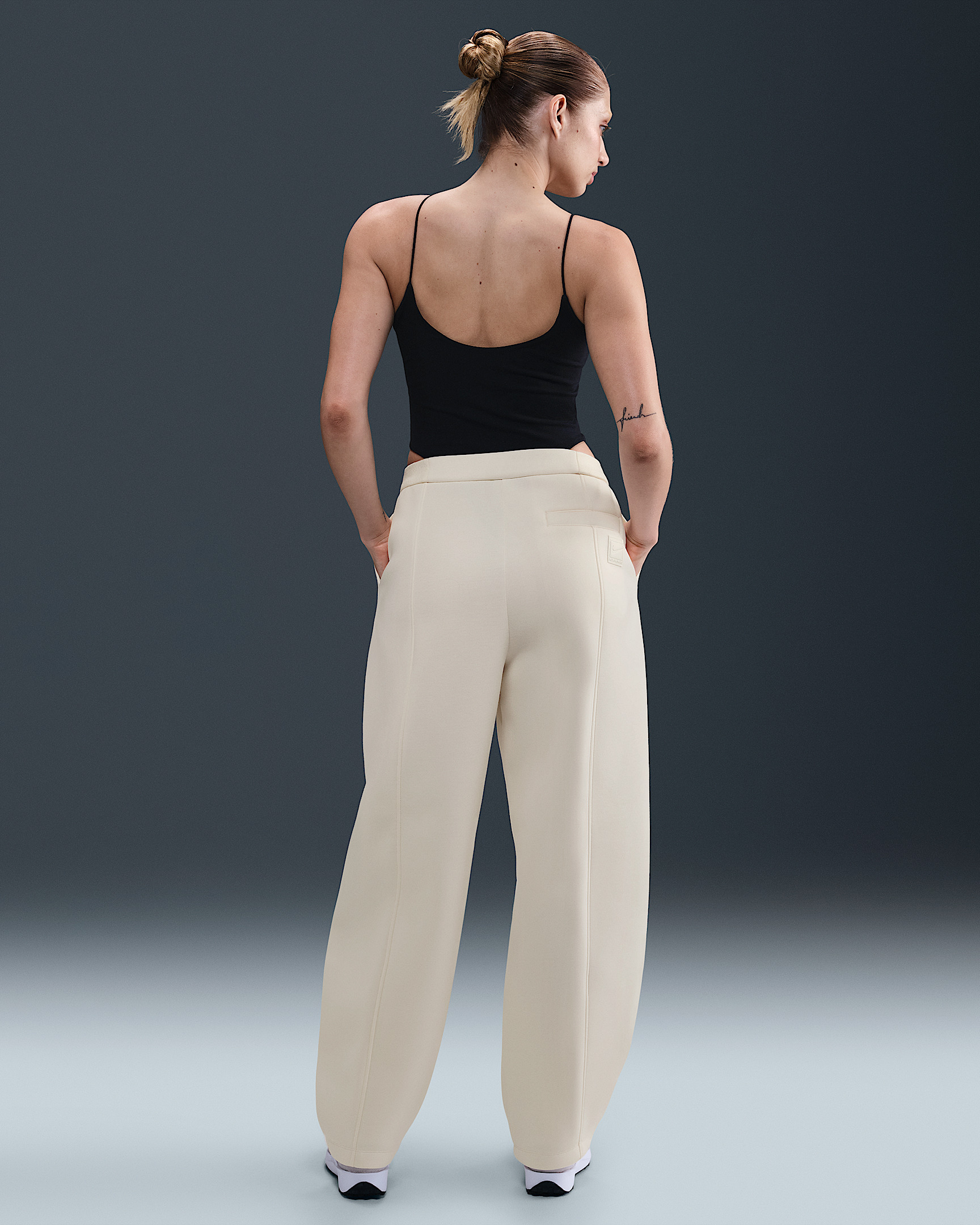 Nike Sportswear Modern Fleece Women's Mid-Rise Loose Pants - 4