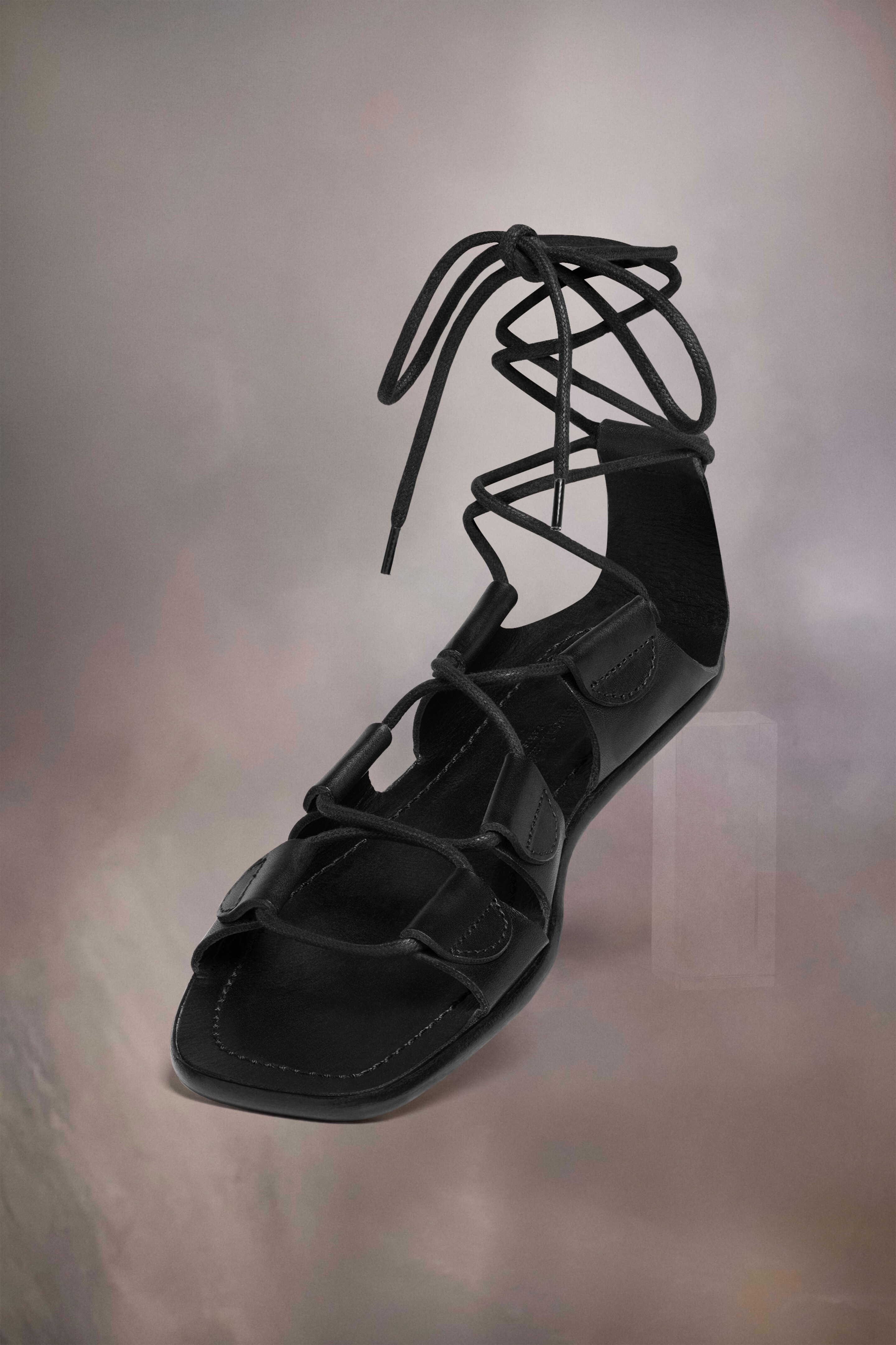 Laced sandal - 1