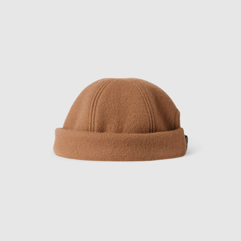 GUCCI Wool hat with embroidery outlook