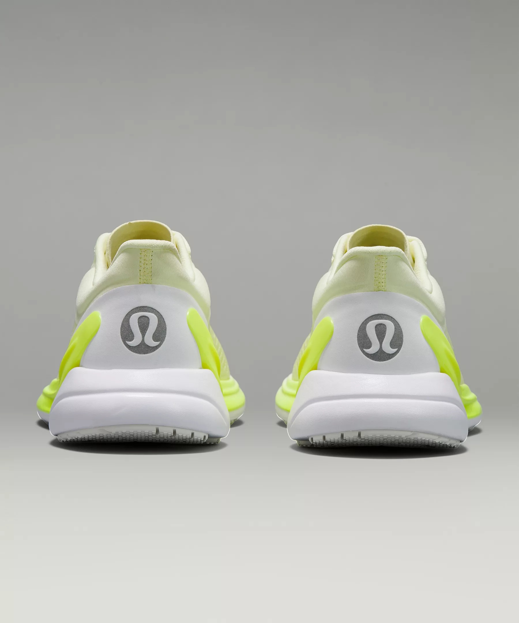 Women's Blissfeel Running Shoe - 6