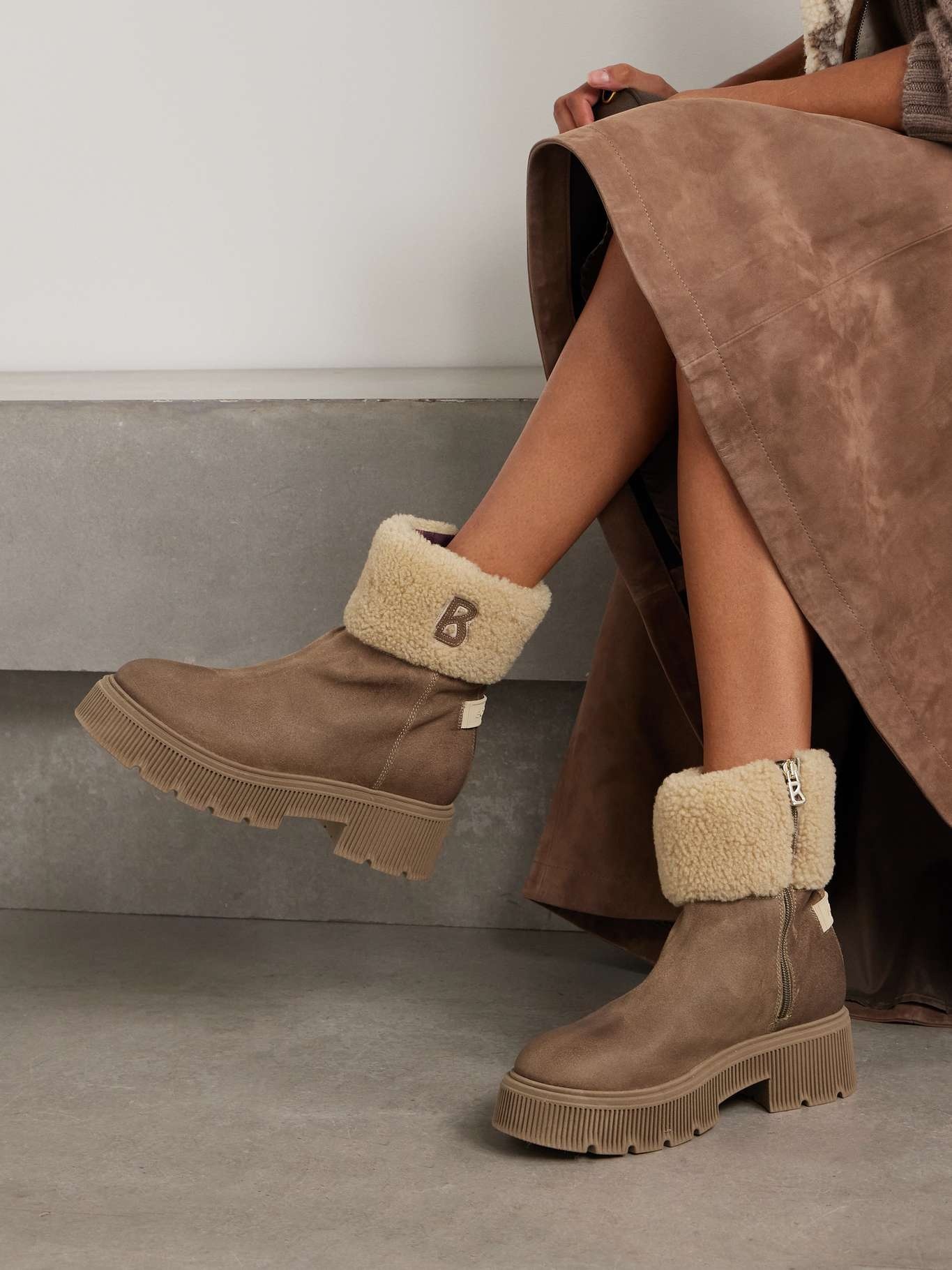 Turin shearling-trimmed suede boots - 2