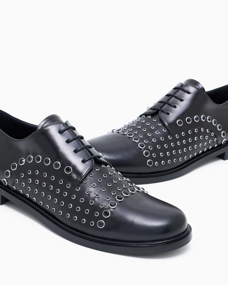 LEATHER BROGUES WITH STUDS 5