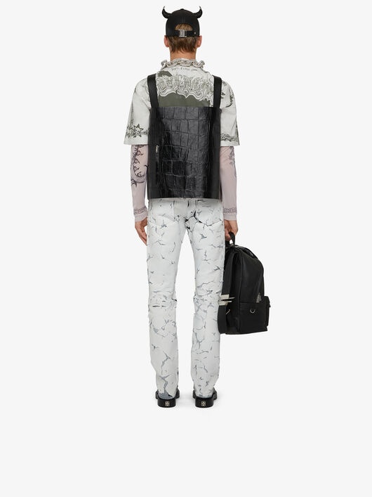 SHORT CAPE IN CROCODILE EFFECT LEATHER - 4