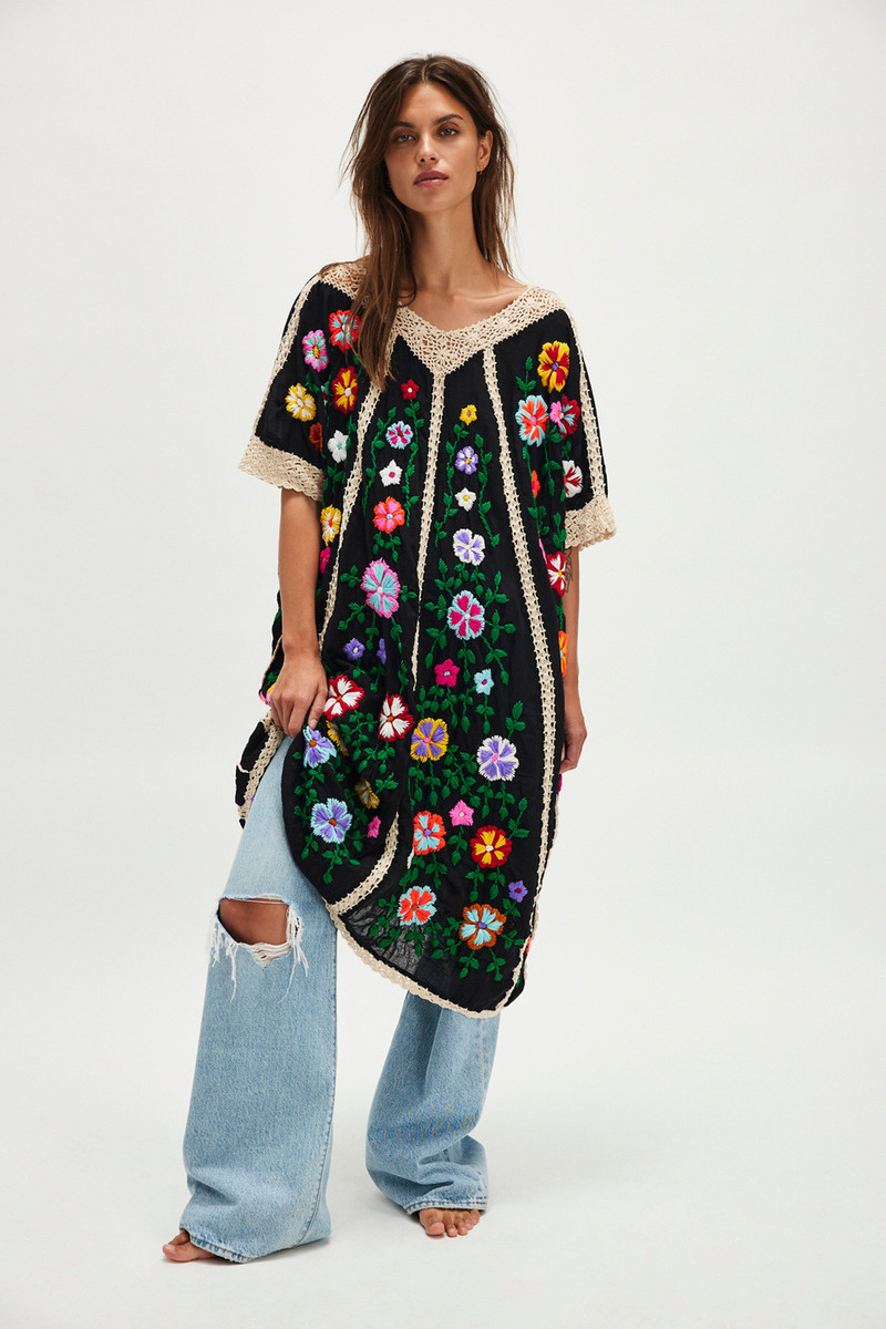 Bella Flor Embroidered Kaftan 1