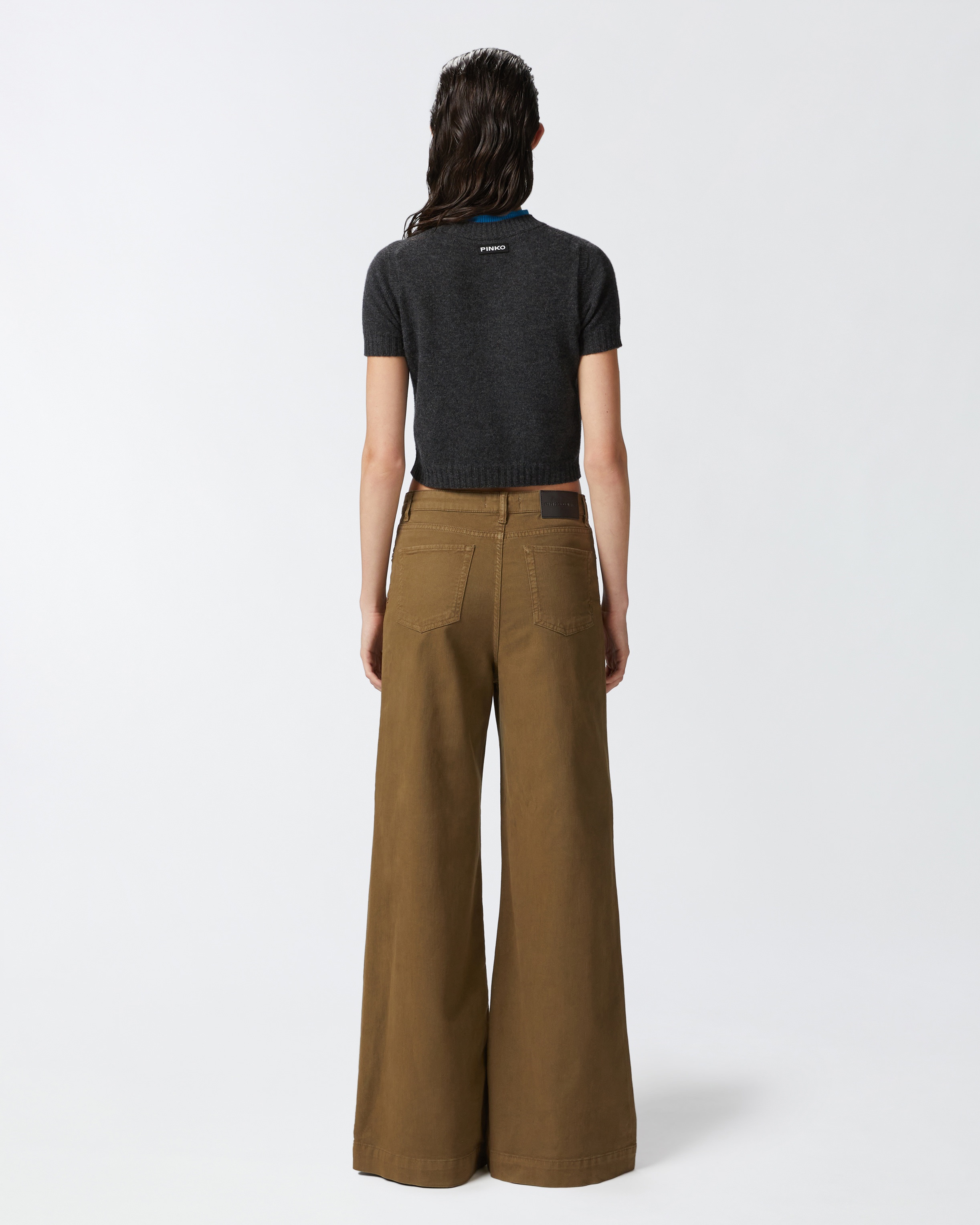 SHORT SWEATER WITH CONTRASTING EDGING - 4
