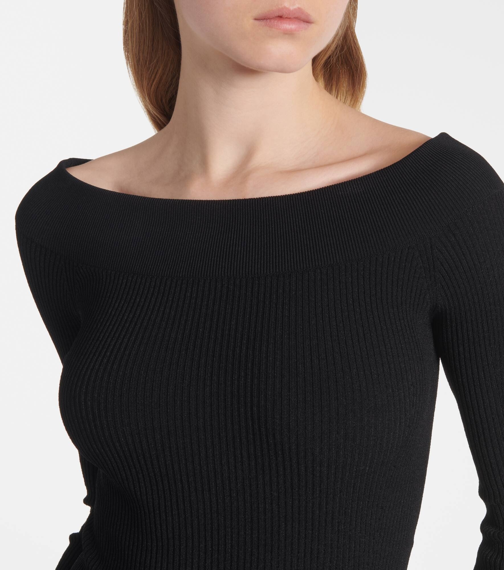 Off-shoulder catsuit - 4