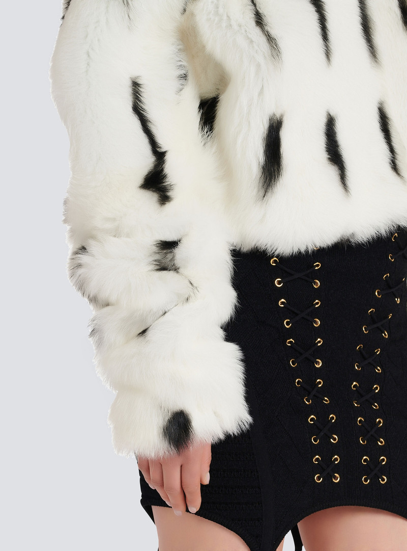 Off-the-shoulder crop top 8