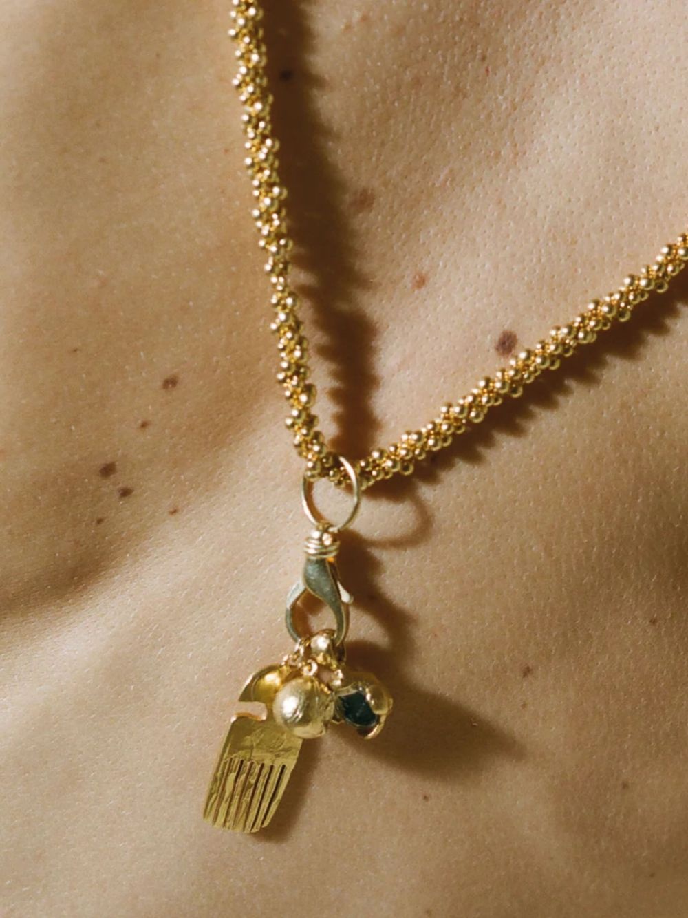 statement-pendant necklace - 2