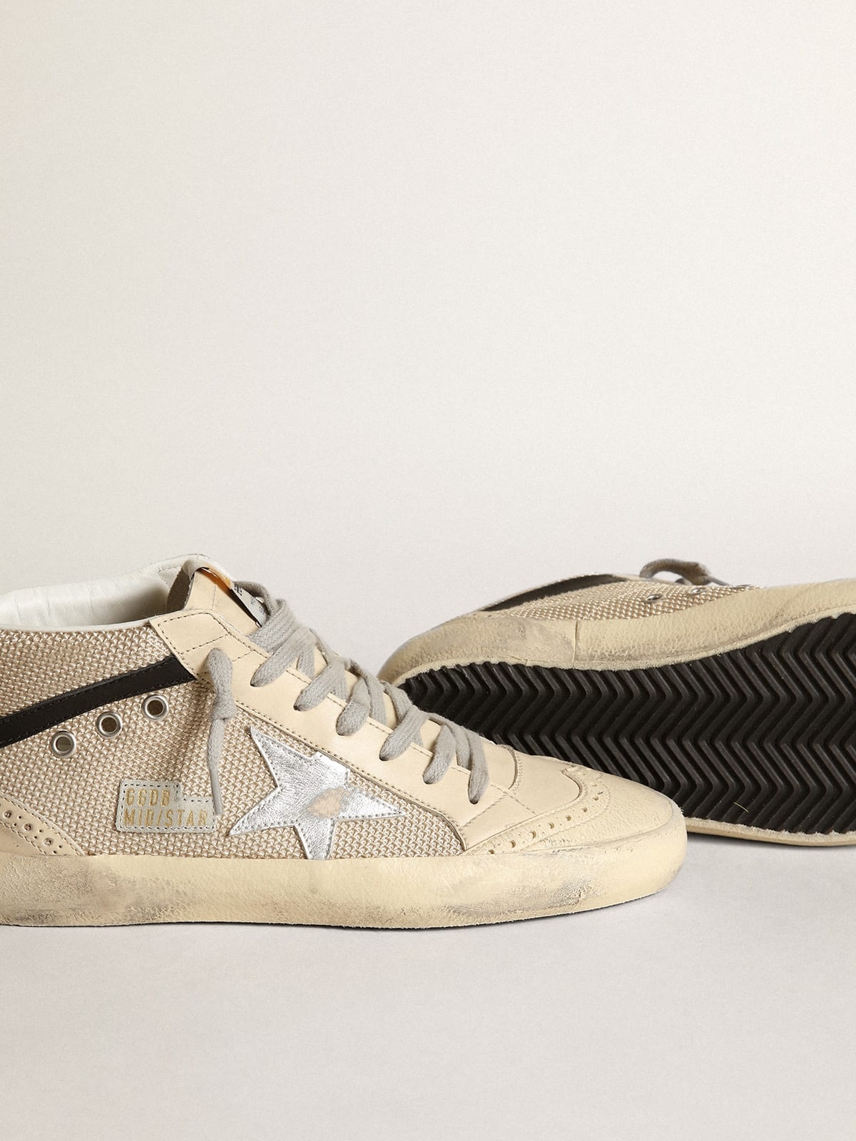 Mid Star LTD sneakers in cream-colored mesh with silver metallic leather star and black leather flas - 3