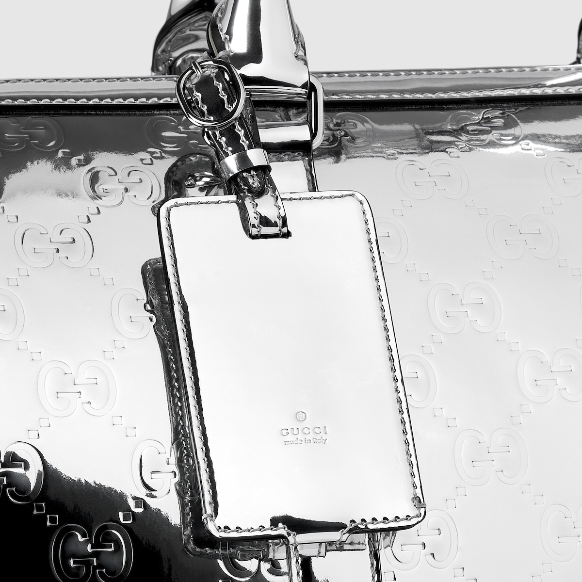 Medium embossed GG duffle bag - 3