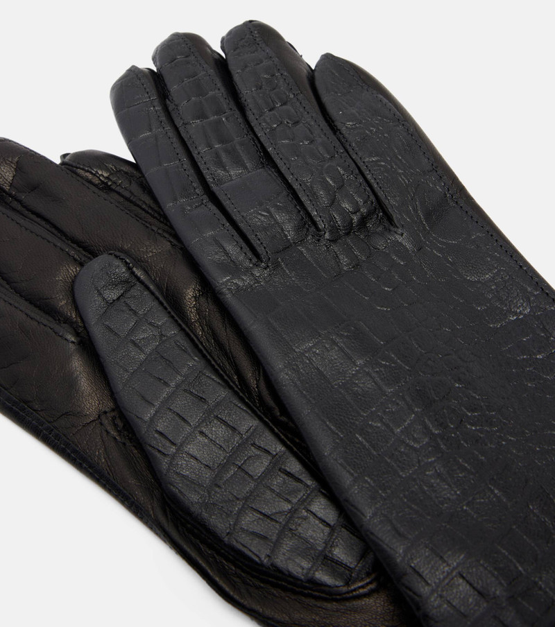 TOTEME Croc-effect leather gloves outlook