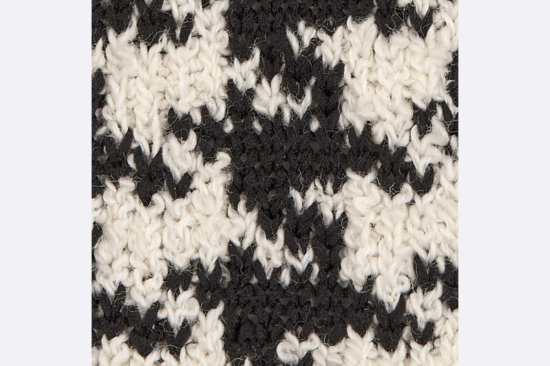 Twin-Set 3