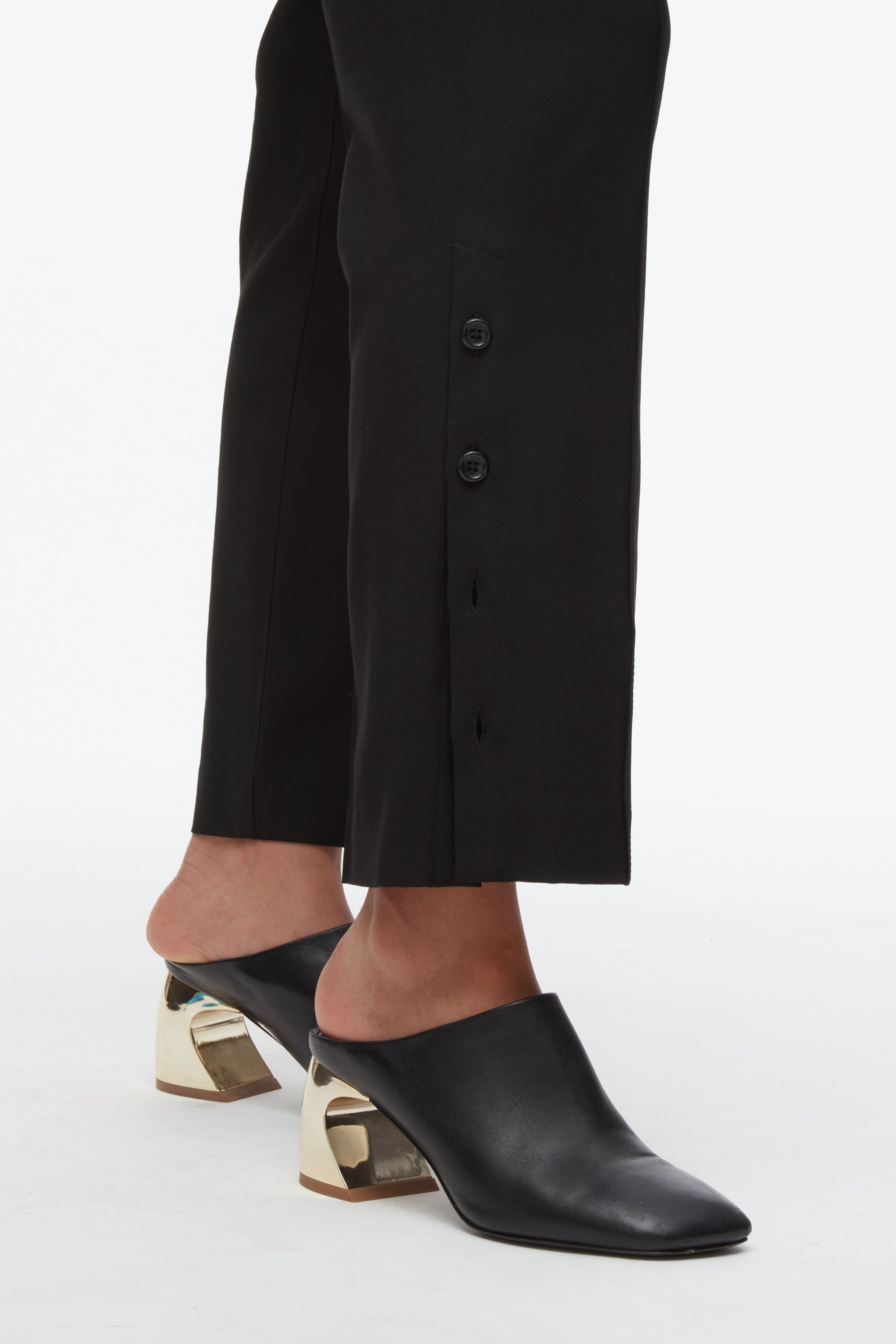 Cropped Elasticated Pants With Side Vent - 5