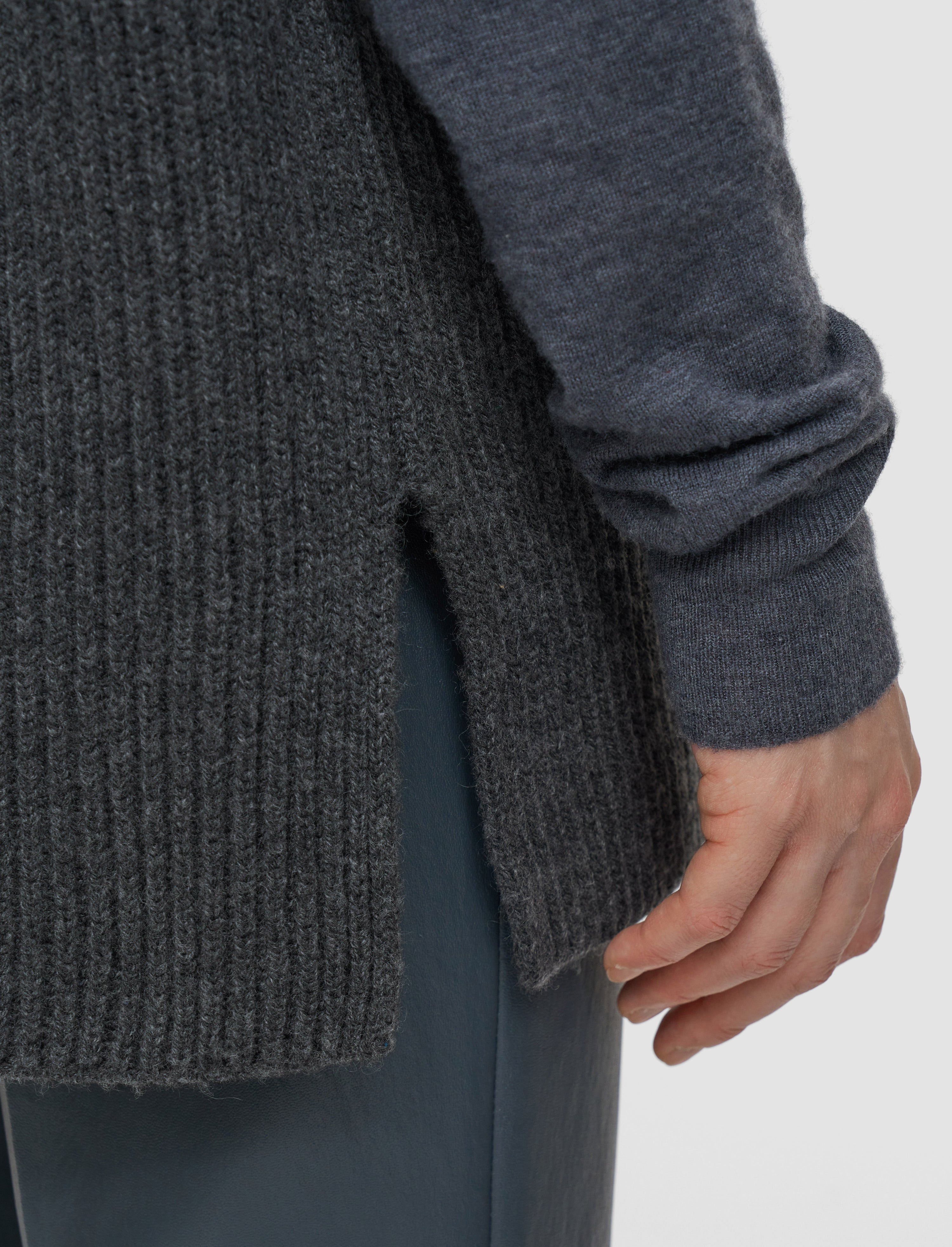 Light Cardigan Stitch Vest - 5