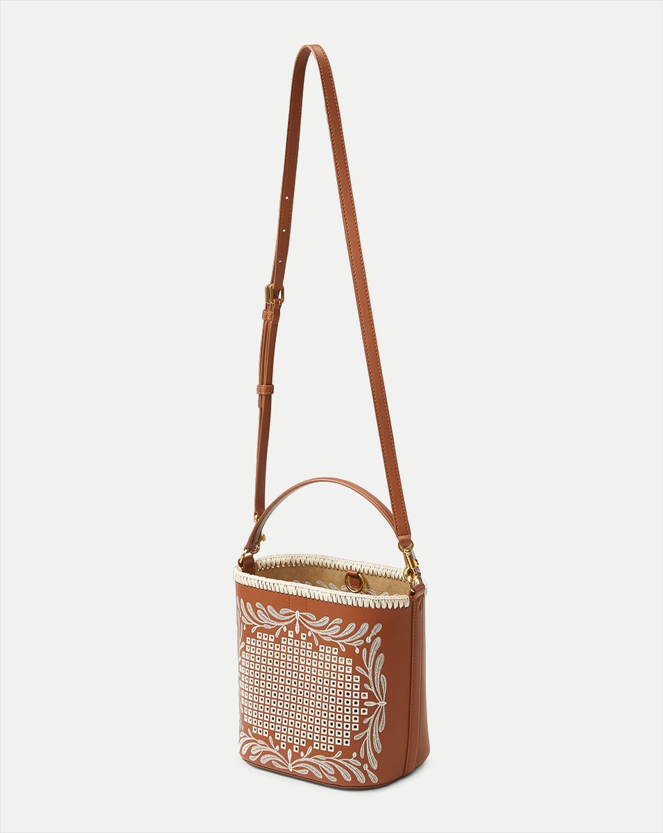 EYELET WHIPSTITCH FEEDBAG - 5