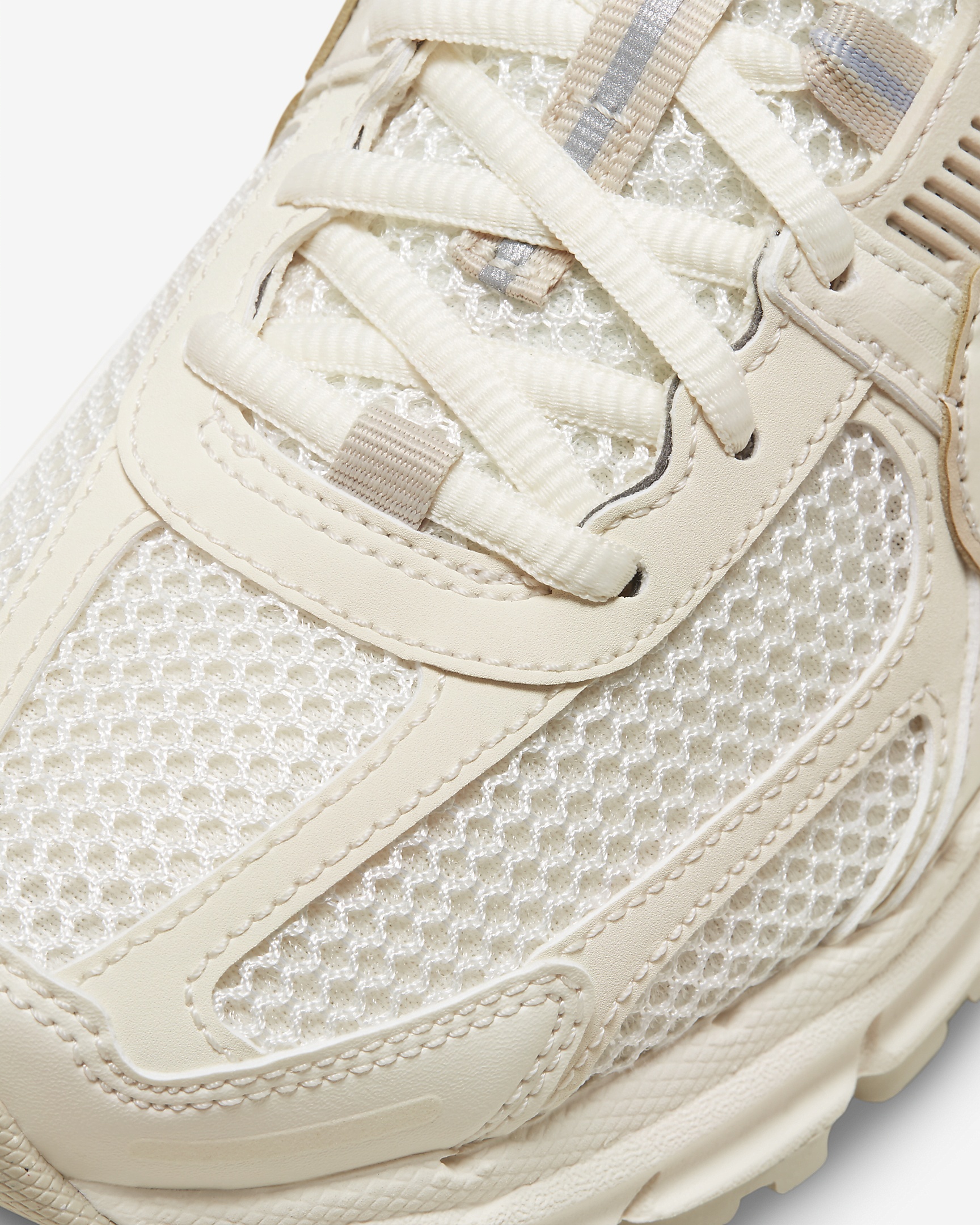 Nike Zoom Vomero 5 Women's Shoes - 8