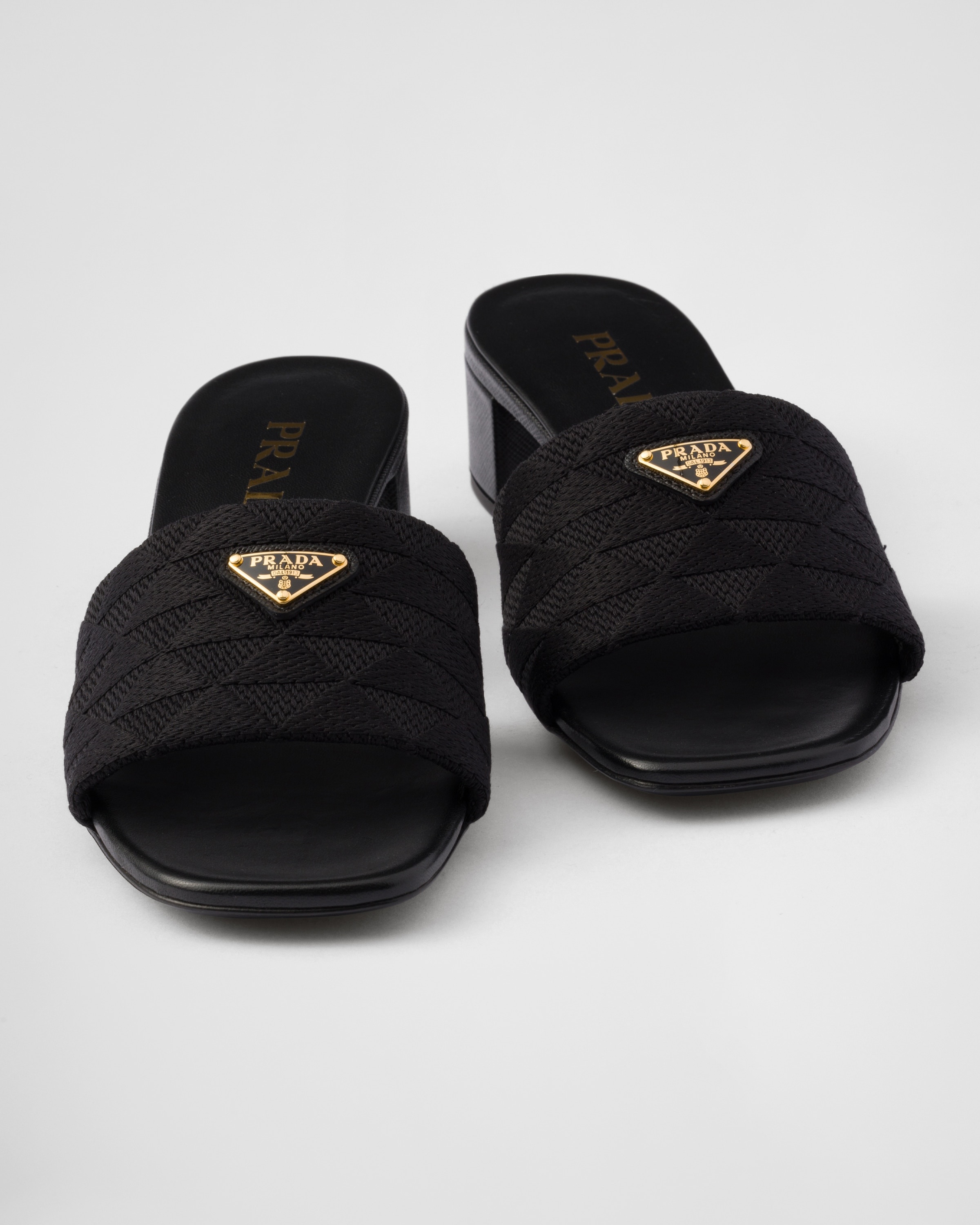 Embroidered fabric slides - 6
