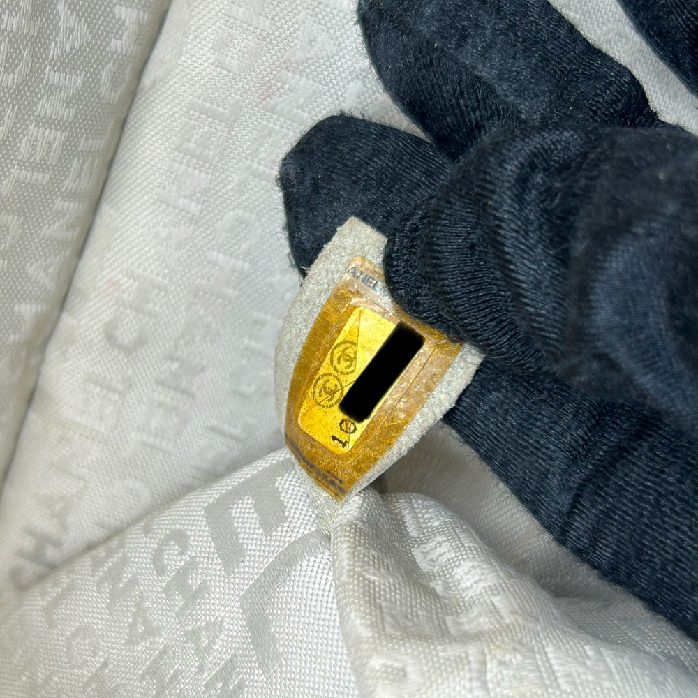 Chanel No.10 Gold Flap Chain Shoulder Bag - 16