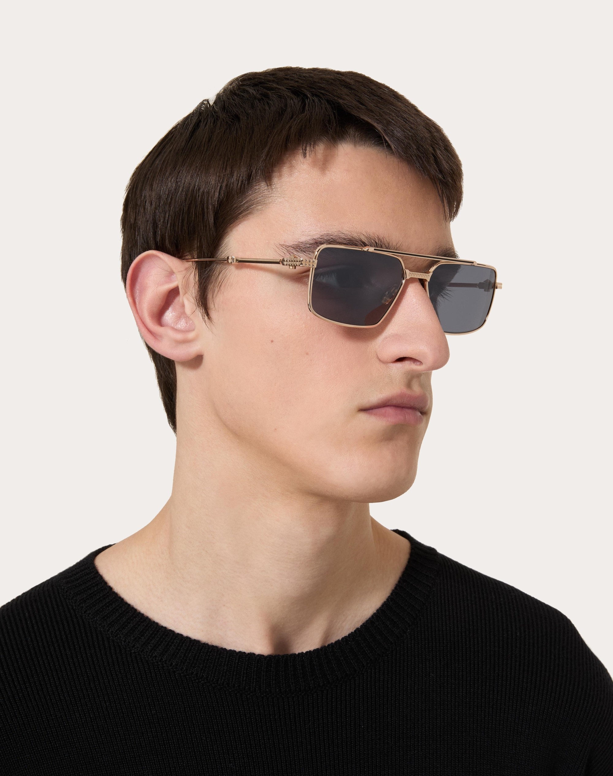 VI - RECTANGULAR METAL FRAME - 5