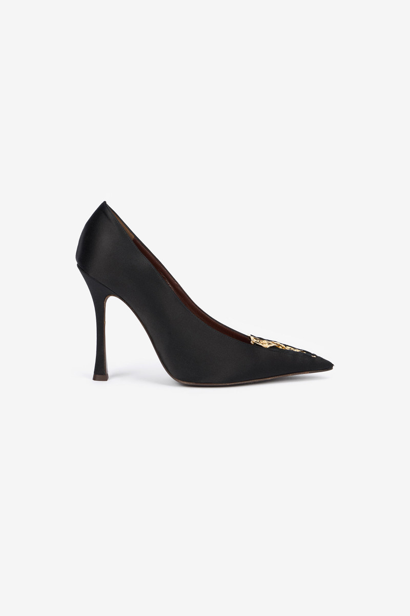 Black Pumps With Leaf Insert 1
