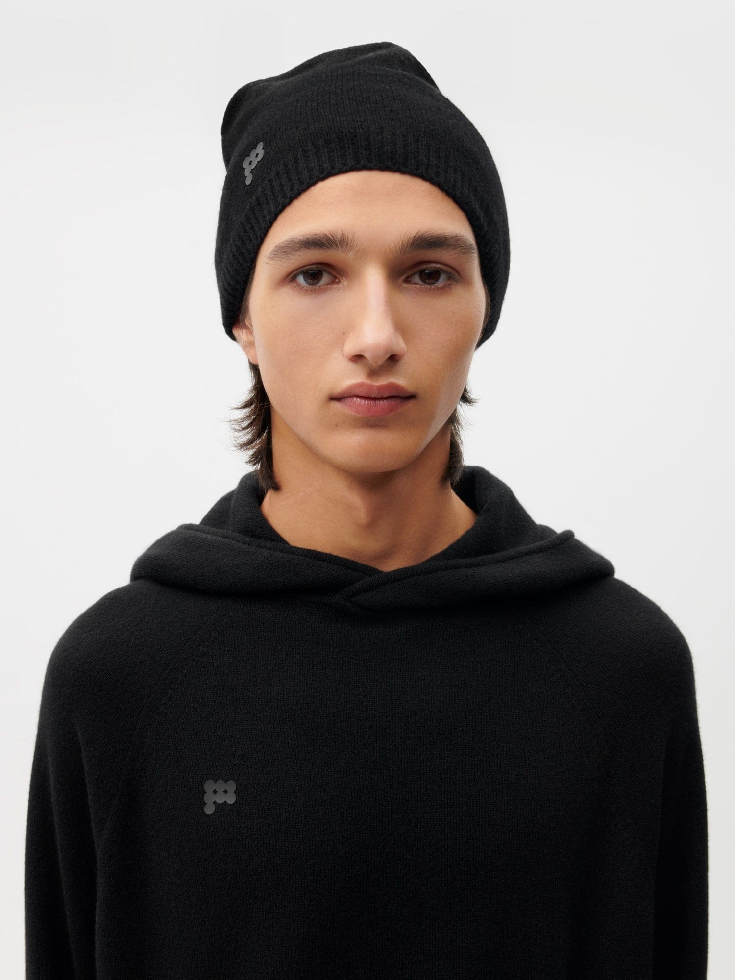 Recycled Cashmere Beanie - Black - 2