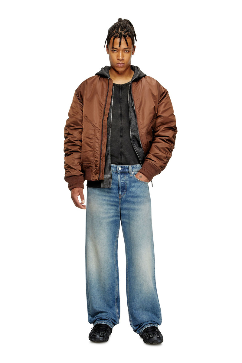 Diesel RELAXED JEANS 2001 D-MACRO 0DBEB outlook