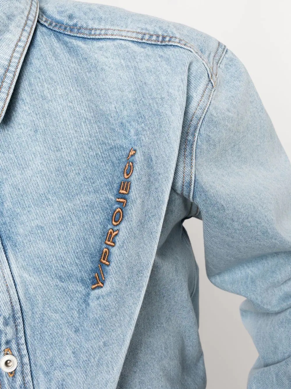 logo-embroidered oversized denim shirt - 5