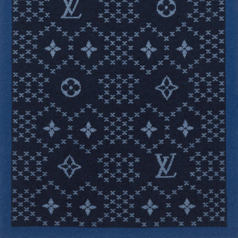 Louis Vuitton Monogram Flakes Knit Scarf outlook