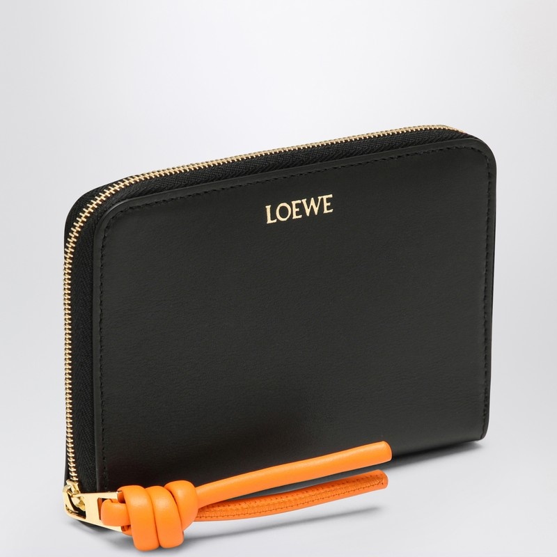 Knot compact zipped wallet in black leather - 1