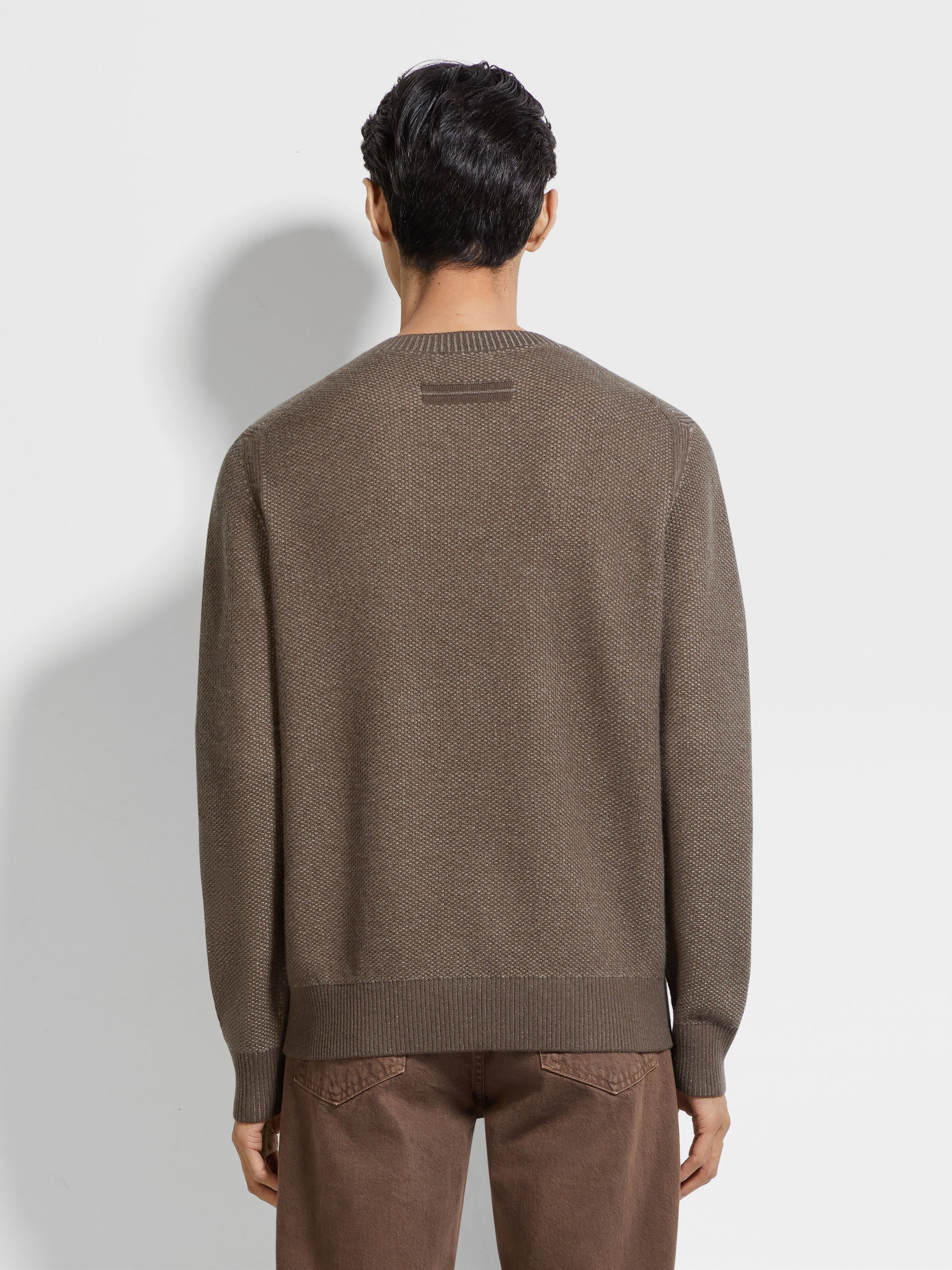 BROWN OASI CASHMERE CREWNECK - 5