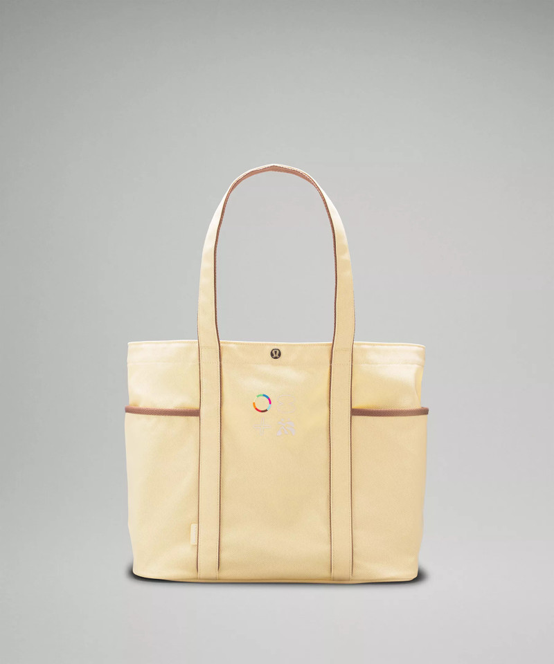Daily Multi-Pocket Tote Bag 20L *Pride 1