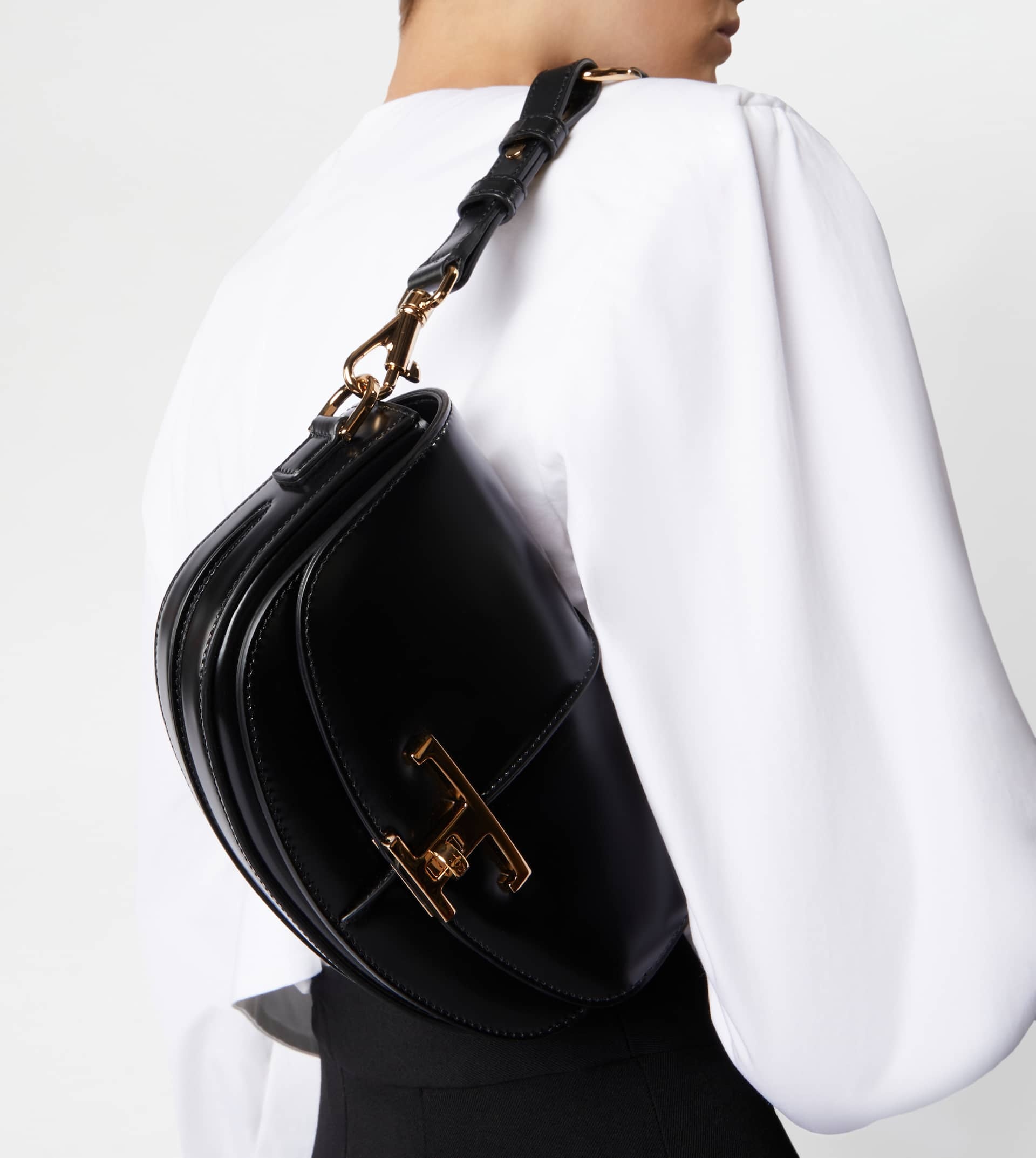 T TIMELESS SHOULDER BAG IN LEATHER MINI - BLACK - 2