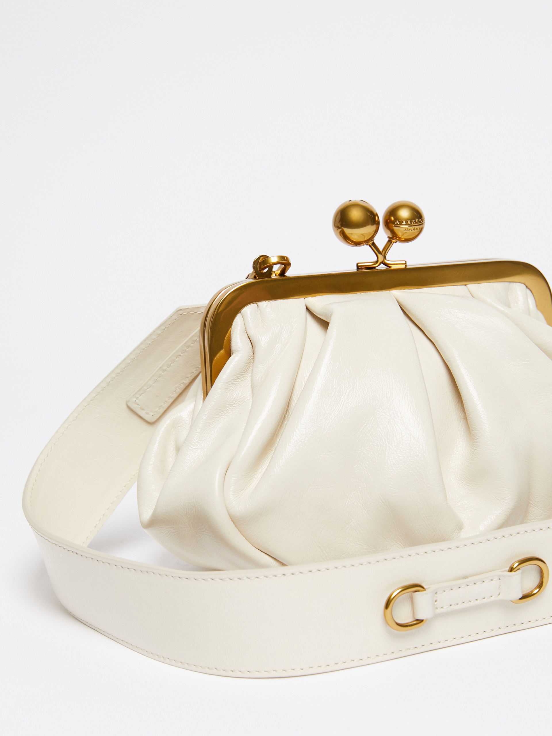 NAVETTA Small crinkled leather Pasticcino Bag - 4