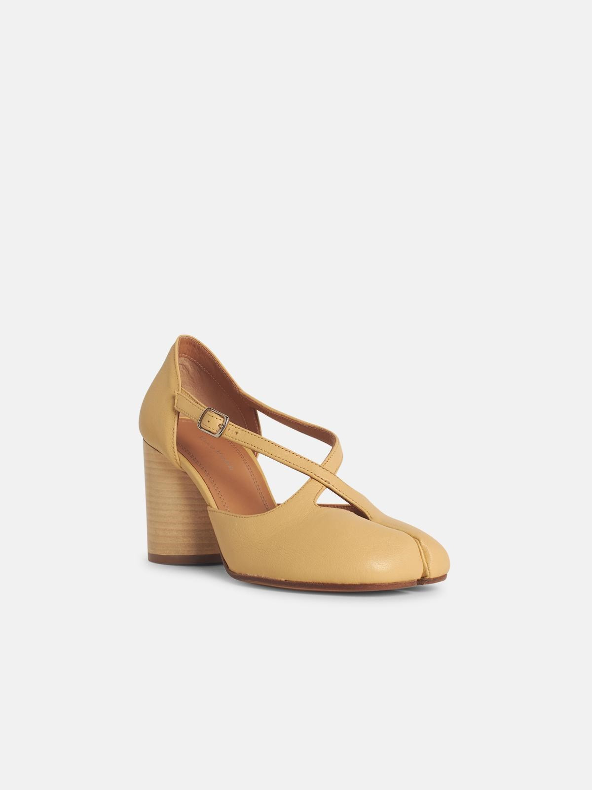 'TABI' CREAM LEATHER PUMPS - 2