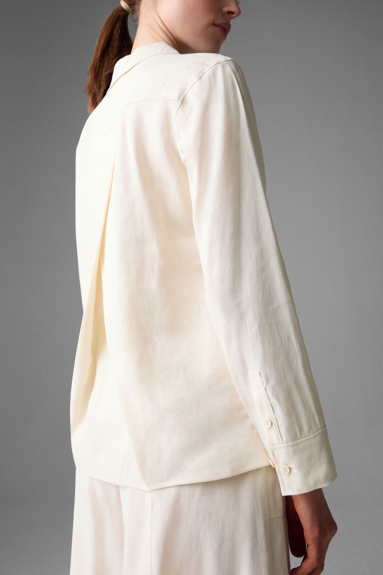 Rietta Shirt blouse in Off-white - 5