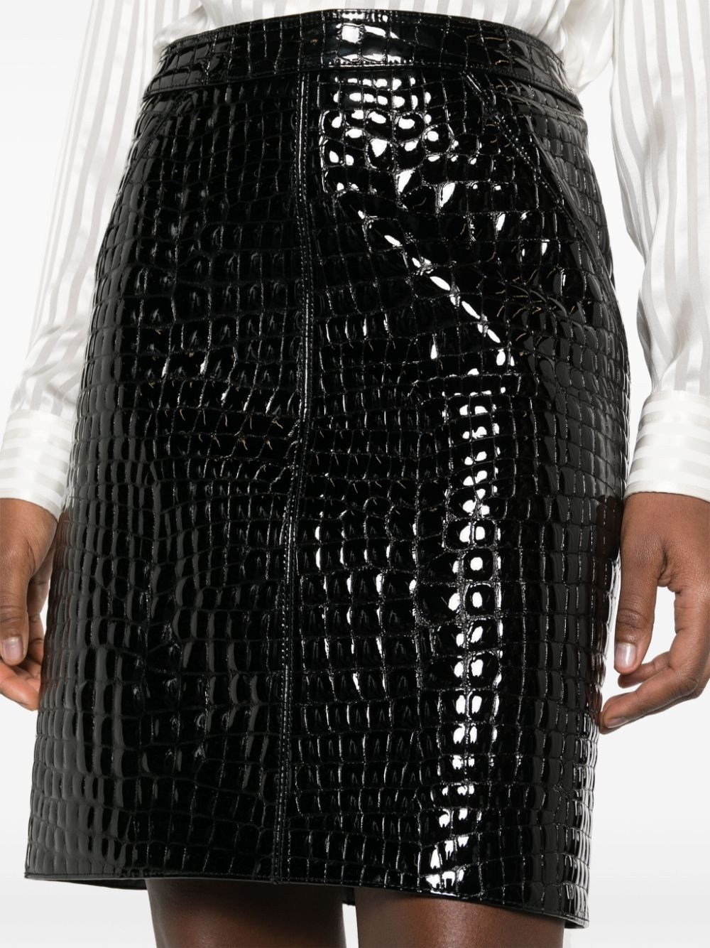 embossed-crocodile patent-leather skirt - 5