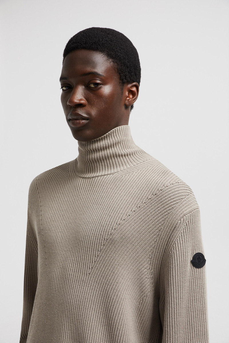 Turtleneck Sweater 4