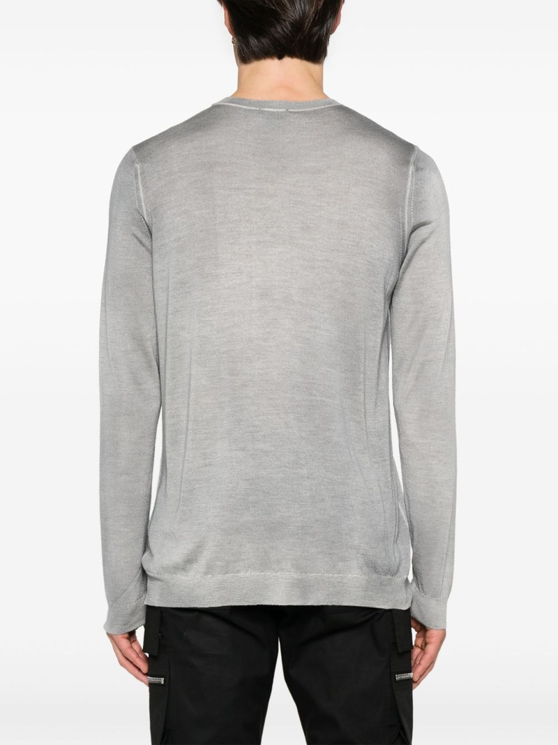 faded sweater 4