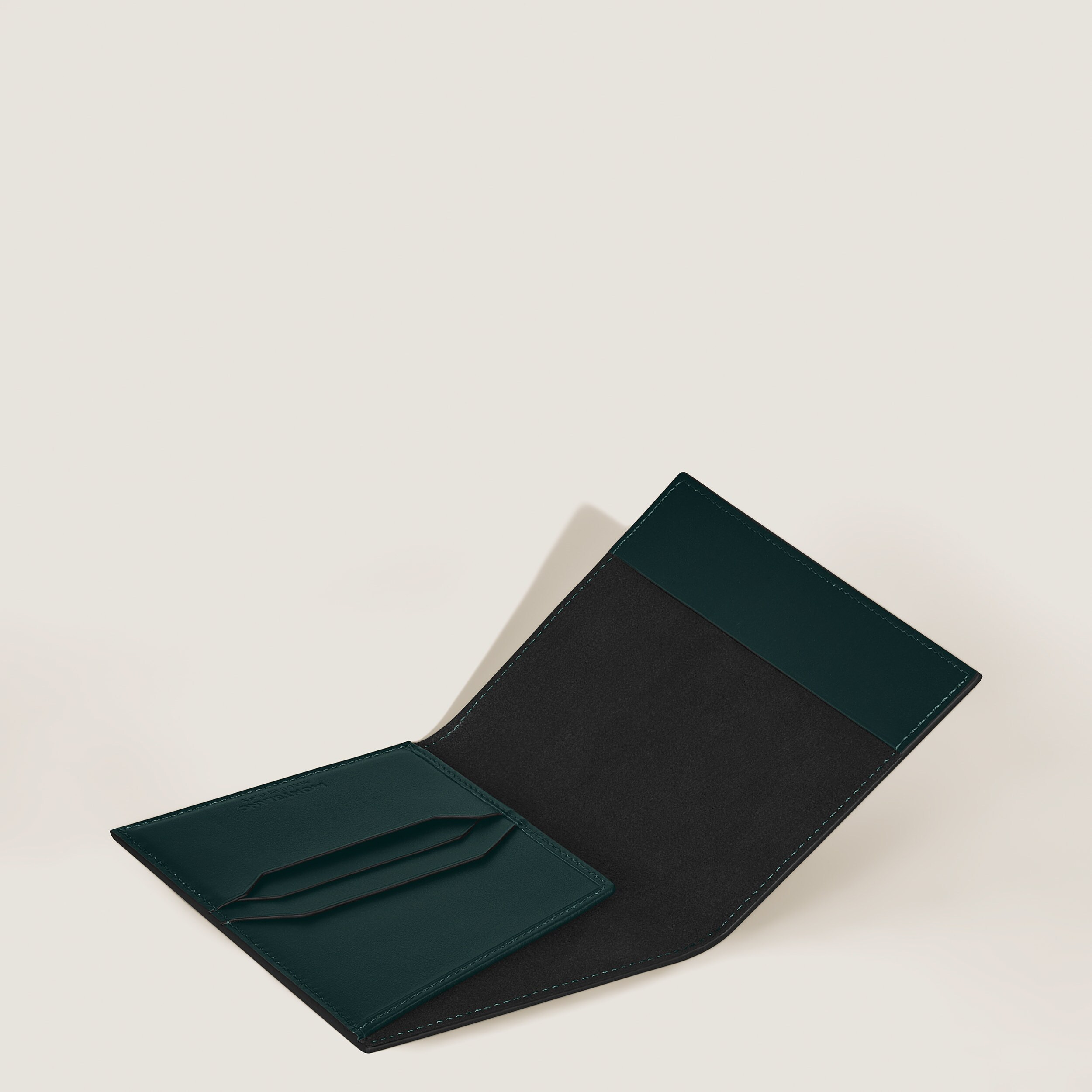 EXTREME 3.0 PASSPORT HOLDER - 11